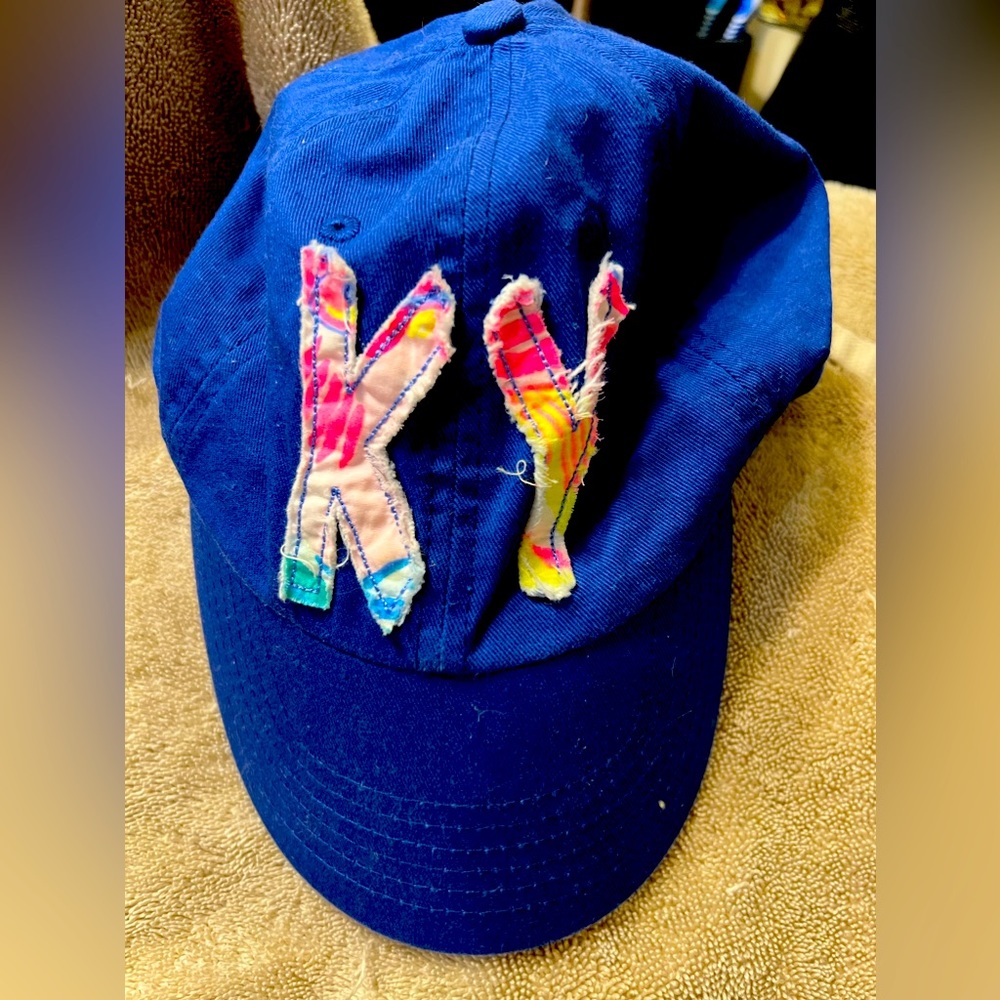 Kentucky hat. Boutique purchased..never worn. Purging some items
